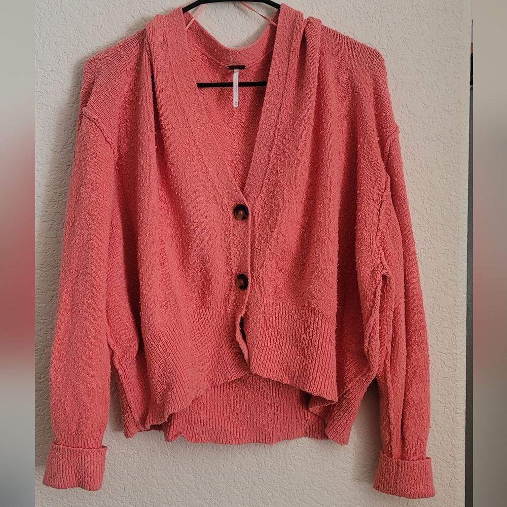 FREE PEOPLE Found My Friend Caridigan Size Medium Coral Pink